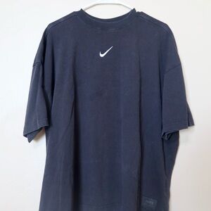 Nike Men's Dark Blue Short Sleeve Tee